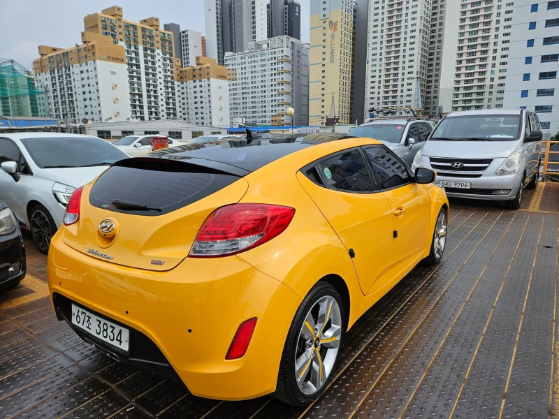 Hyundai Veloster