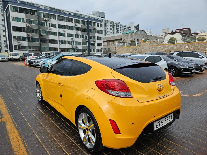 Hyundai Veloster
