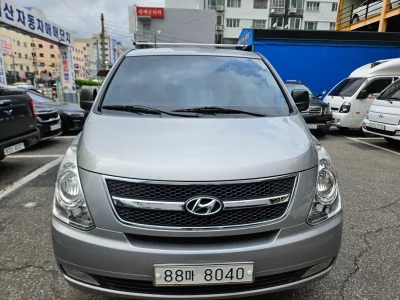 Hyundai Grand Starex