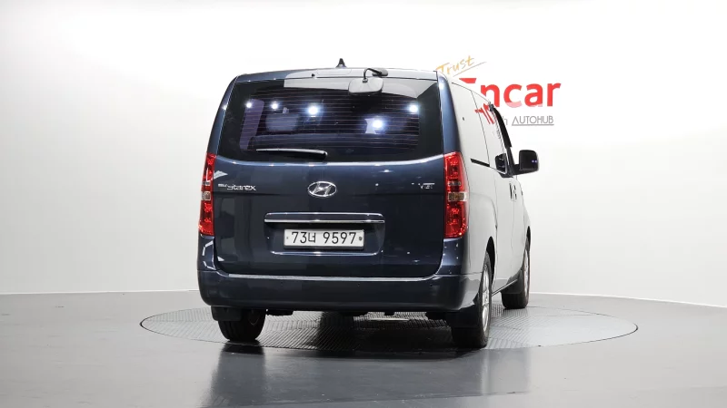 Hyundai Grand Starex