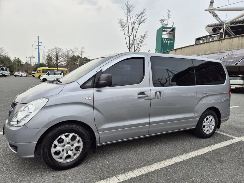 Hyundai Grand Starex