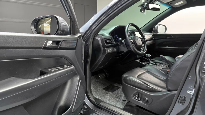 SsangYong Rexton Sports