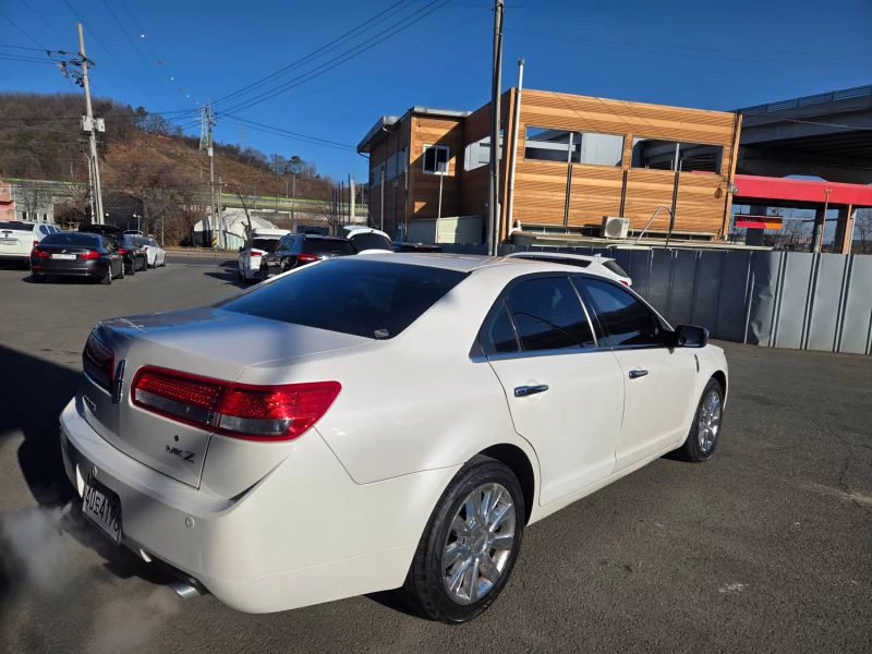 Lincoln MKZ