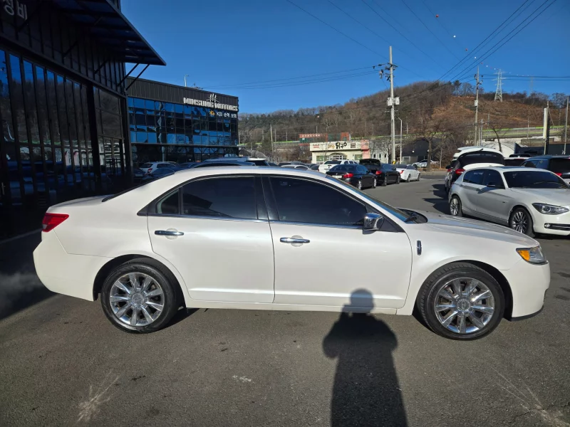 Lincoln MKZ