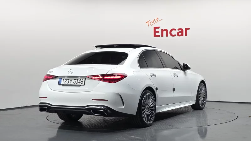 Mercedes-Benz C-Class