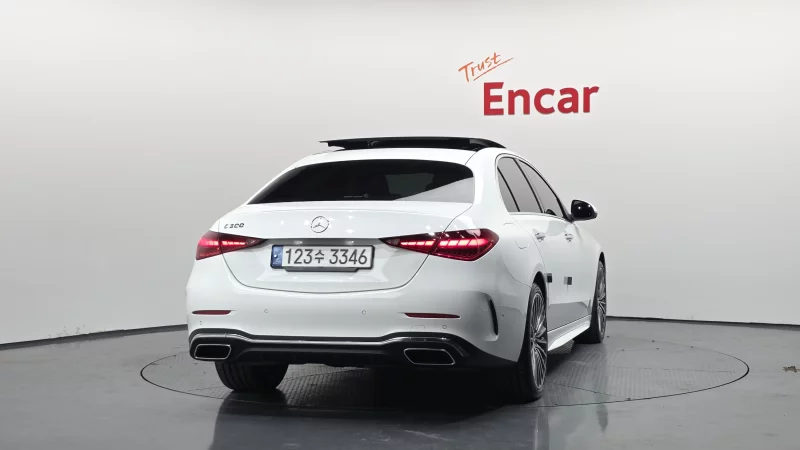 Mercedes-Benz C-Class