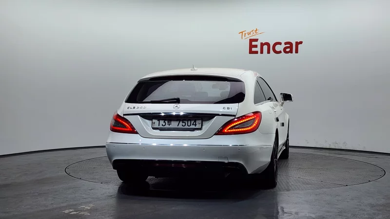 Mercedes-Benz CLS-Class