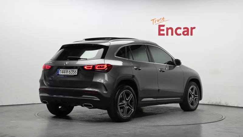 Mercedes-Benz GLA-Class