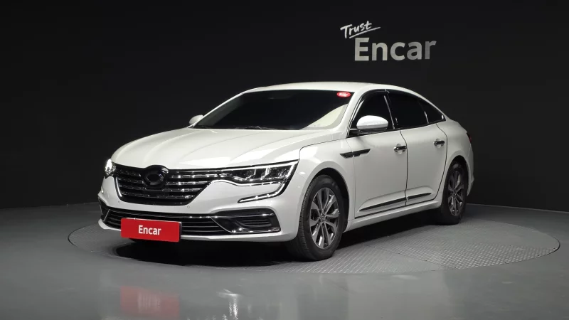 Renault SM6