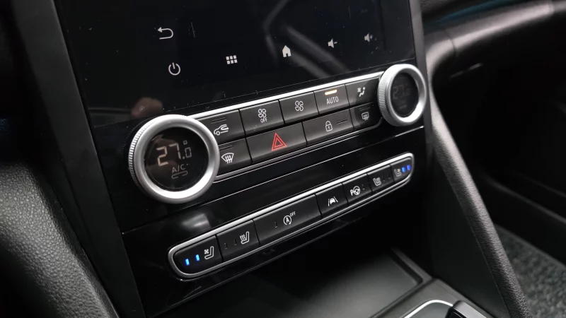 Renault SM6