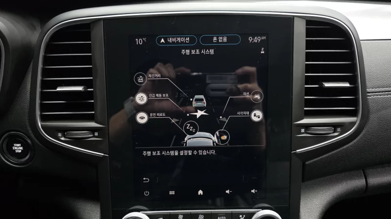 Renault SM6