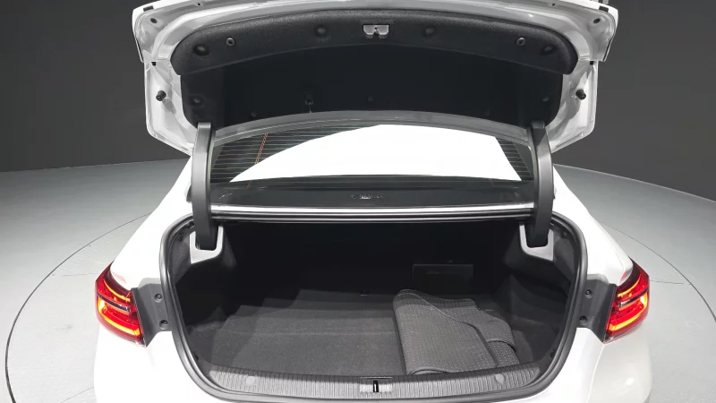 Renault SM6