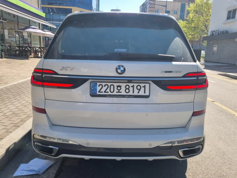 BMW X7