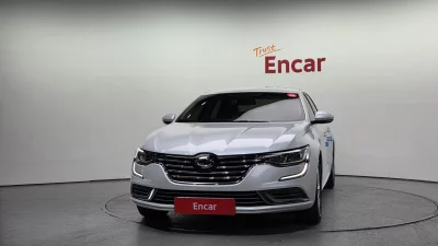 Renault SM6