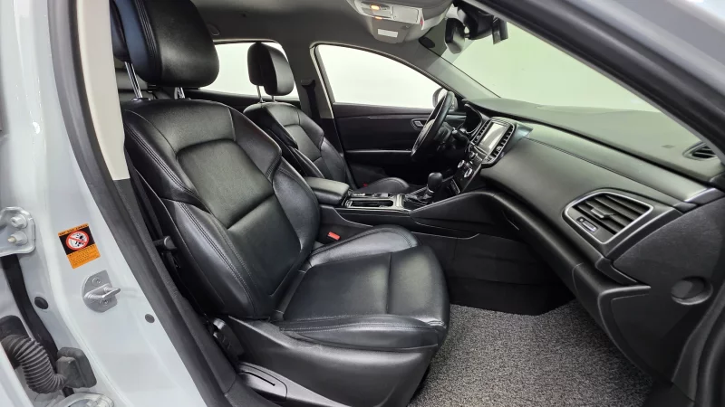 Renault SM6