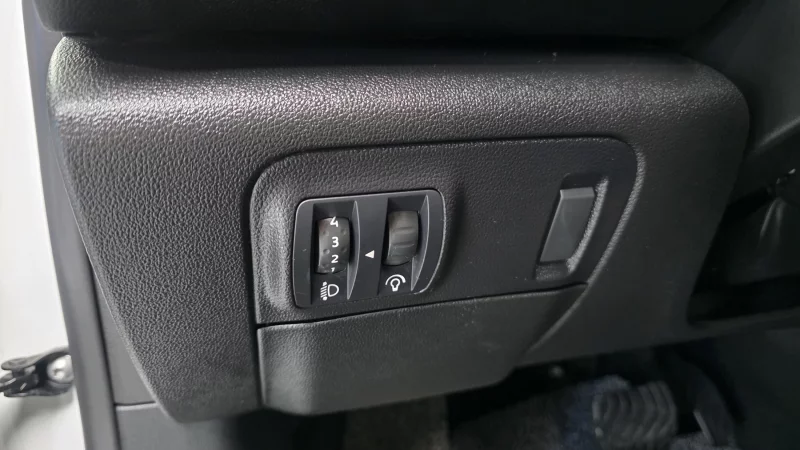 Renault SM6