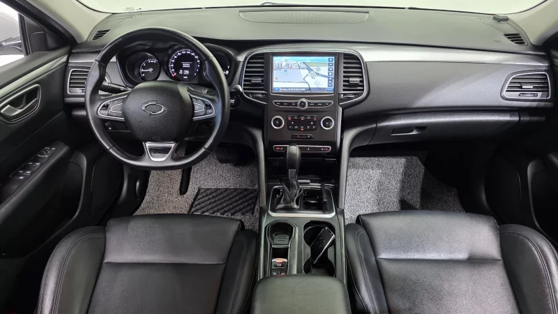 Renault SM6