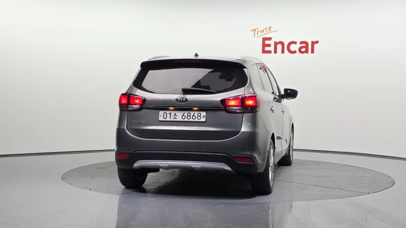 Kia Carens
