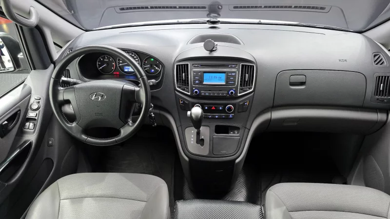 Hyundai Grand Starex