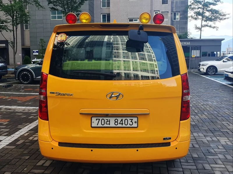 Hyundai Grand Starex