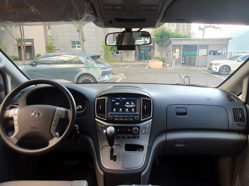 Hyundai Grand Starex