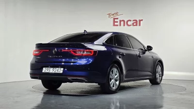 Renault SM6