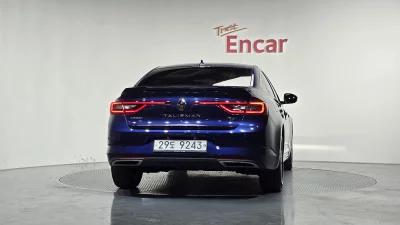 Renault SM6
