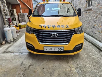 Hyundai Grand Starex
