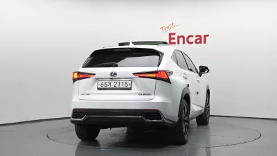 Lexus NX300h