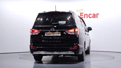 SsangYong Korando Turismo