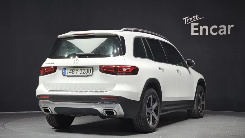 Mercedes-Benz GLB-Class