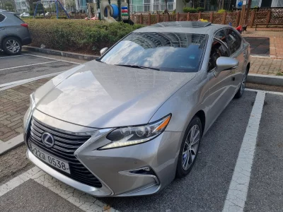 Lexus ES300h