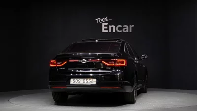 Renault SM6