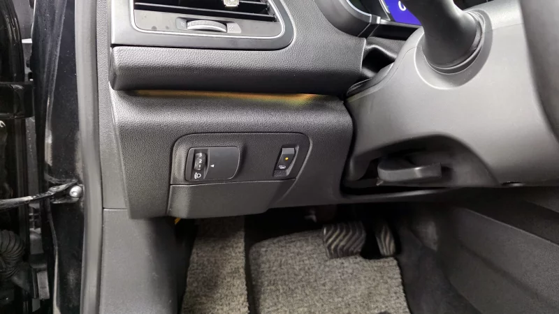 Renault SM6