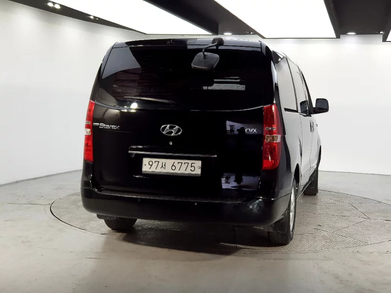 Hyundai Grand Starex