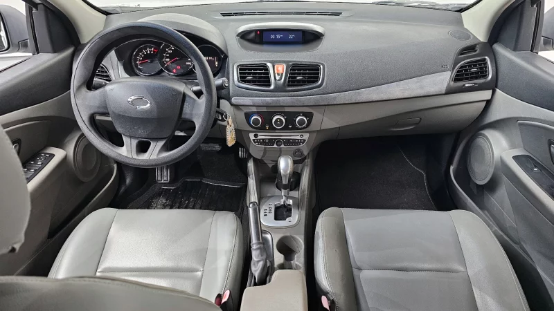 Renault SM3