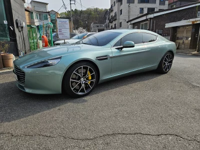 Aston Martin Rapide