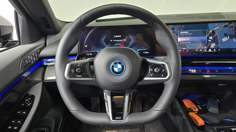 BMW i5