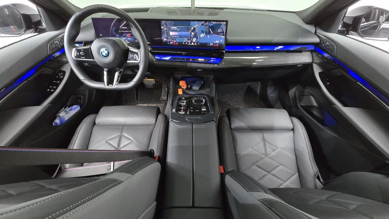 BMW i5