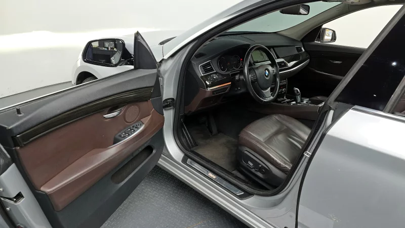 BMW 5-Series Gran Turismo