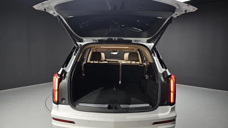Cadillac XT6