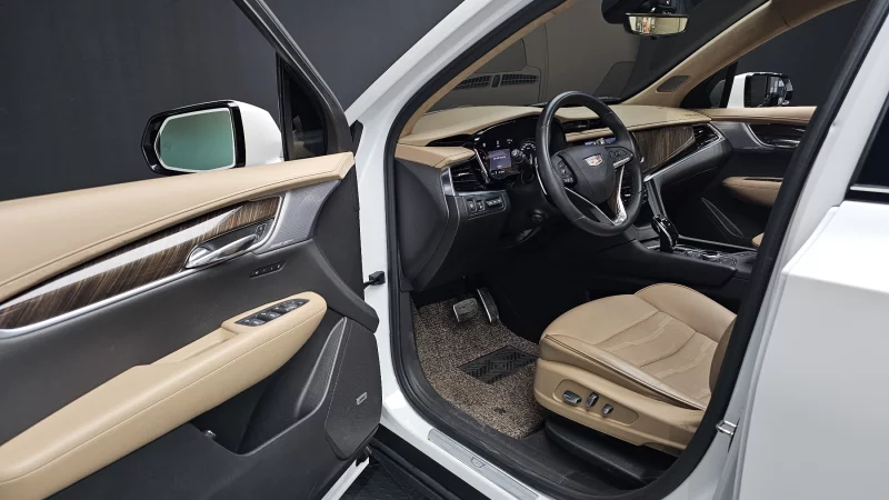 Cadillac XT6