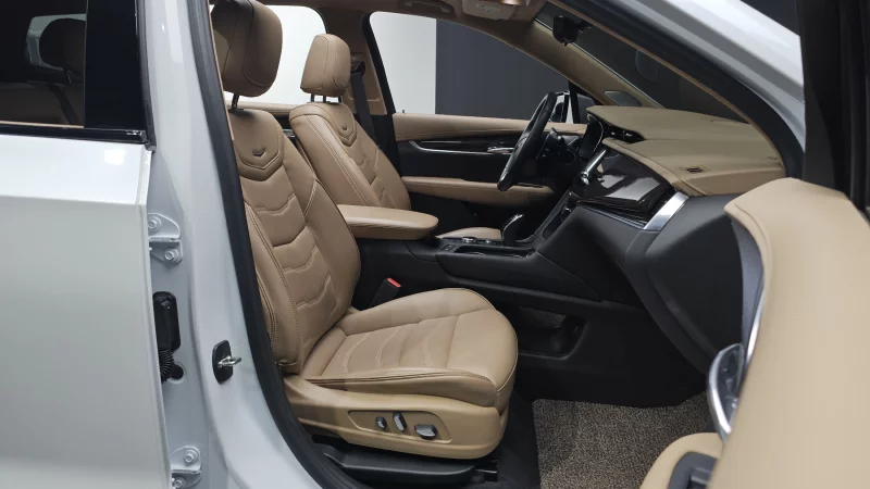 Cadillac XT6