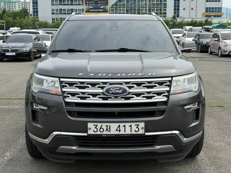 Ford EXPLORER