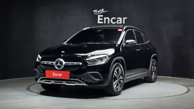Mercedes-Benz GLA-Class