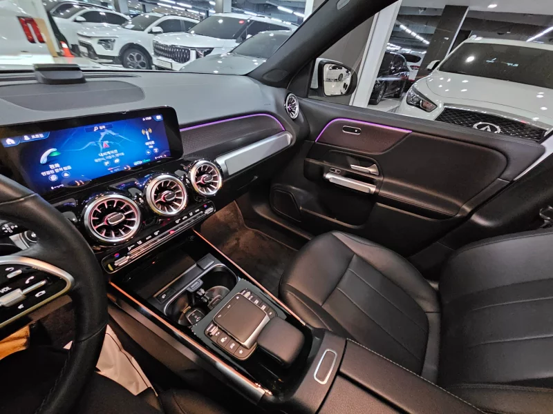 Mercedes-Benz GLB-Class