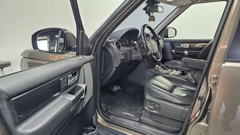 Land Rover DISCOVERY