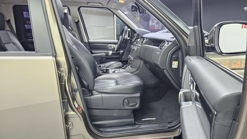 Land Rover DISCOVERY