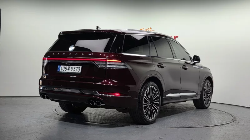 Lincoln Aviator
