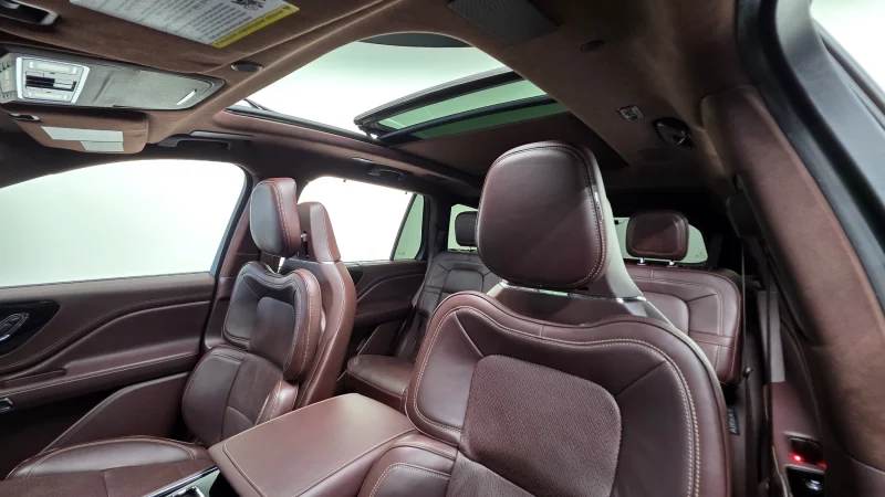 Lincoln Aviator